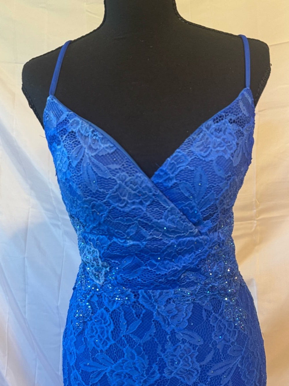 La Femme Royal Blue Lace Mermaid Prom Dress - Picture 3 of 6